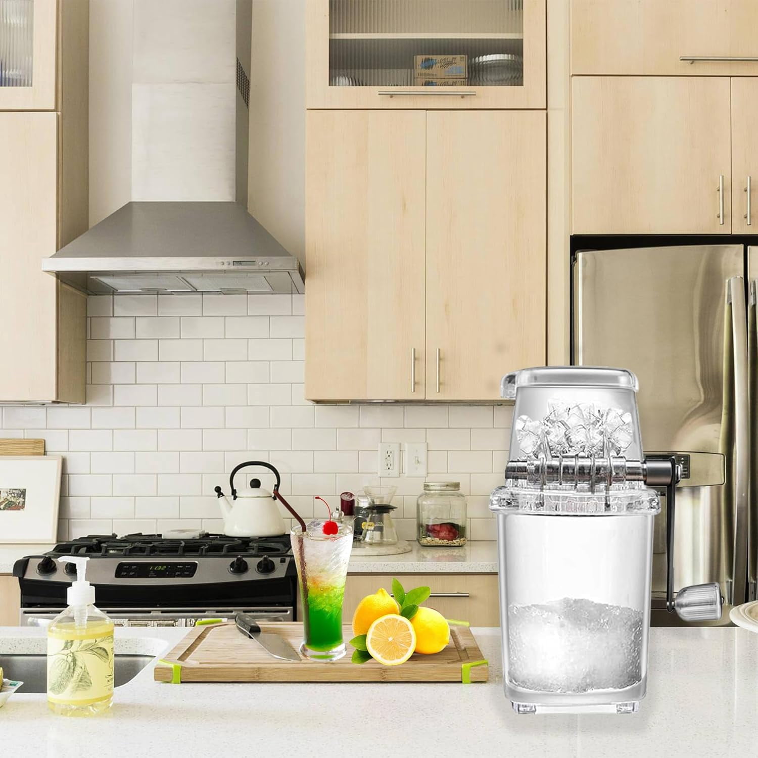 Manual Ice Crusher Machine: 1.25L Chrome Plated Ice Grinder, Portable Clear Ice Crushers for Home Use Office Outdoor Camping, Small DIY Hand-Crank Openable Lid Crushed Ice Shaver (Black)