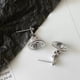 thumbnail image 5 of Pendientes de nicho de Saturno de estilo europeo y americano, aretes cruzados de bola de cristal transparente OVNI, 5 of 6