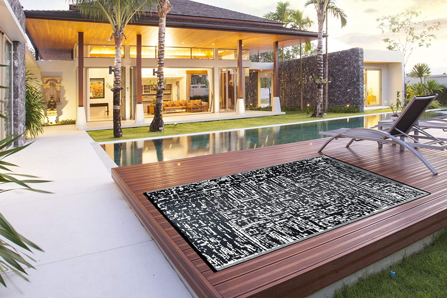Beverly Rug Indoor Outdoor Reversible Plastic Area Rug - 6x9 - Black