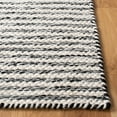 thumbnail image 3 of SAFAVIEH Kilim Fallon Striped Area Rug, Black/Ivory, 6' x 9', 3 of 8