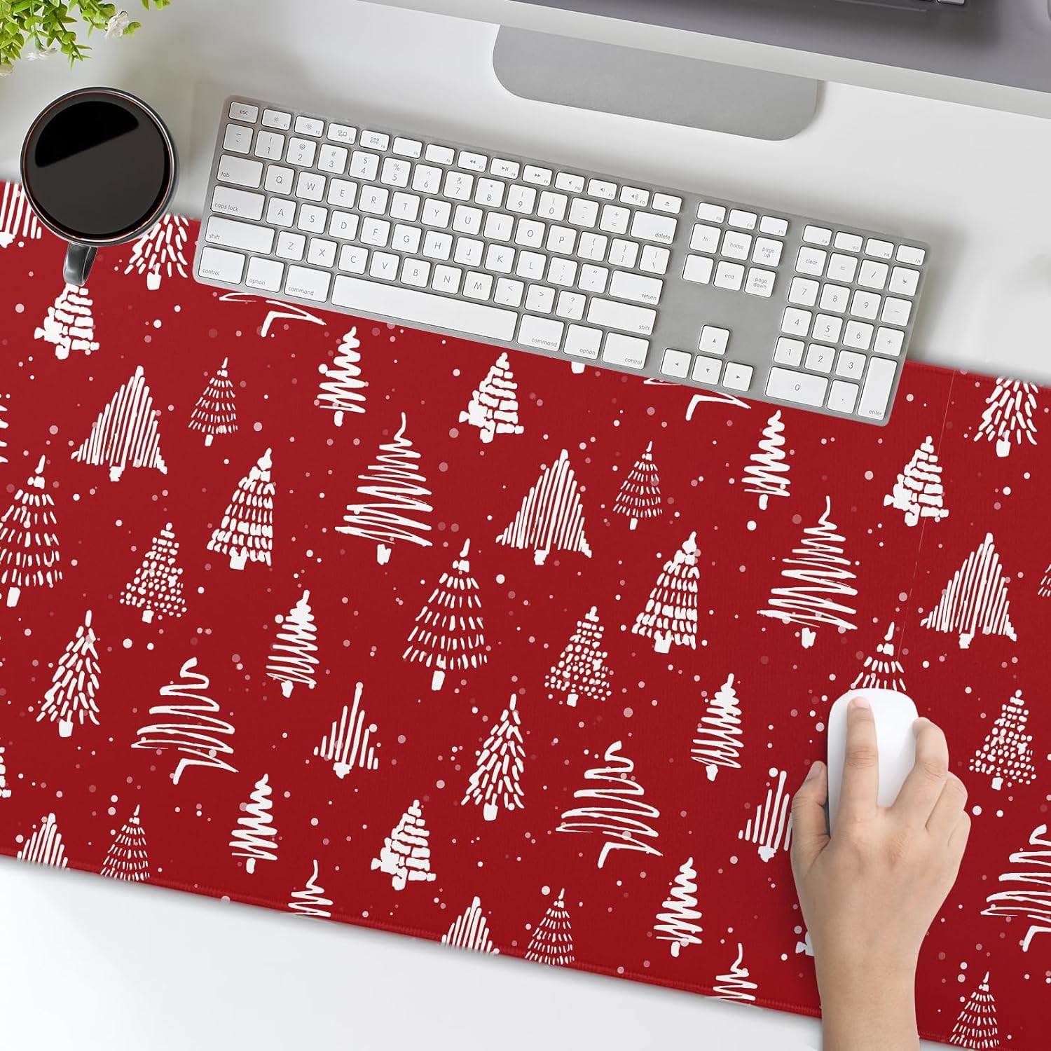 Red Christmas Mouse Pad Christmas Tree Xmas Holiday Winter Extended Desk Mat 90X40 CM Non-Slip Rubber Base Stitched Edge Large XXL Mousepad for Gaming Laptop Computer Desktop 35.4×15.7 Inch