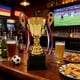 thumbnail image 1 of Gold Metal Trophy Cup 9,45 pulgadas – Premio al Lugar de Oro en Deportes, Escuela, Juegos de Fiesta, Competiciones y Torneos, 1 of 6