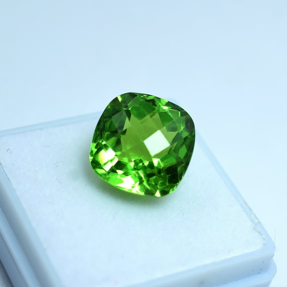 CERTIFIED 12.35 Ct Natural Green PERIDOT Square Cushion Cut Loose Gemstone