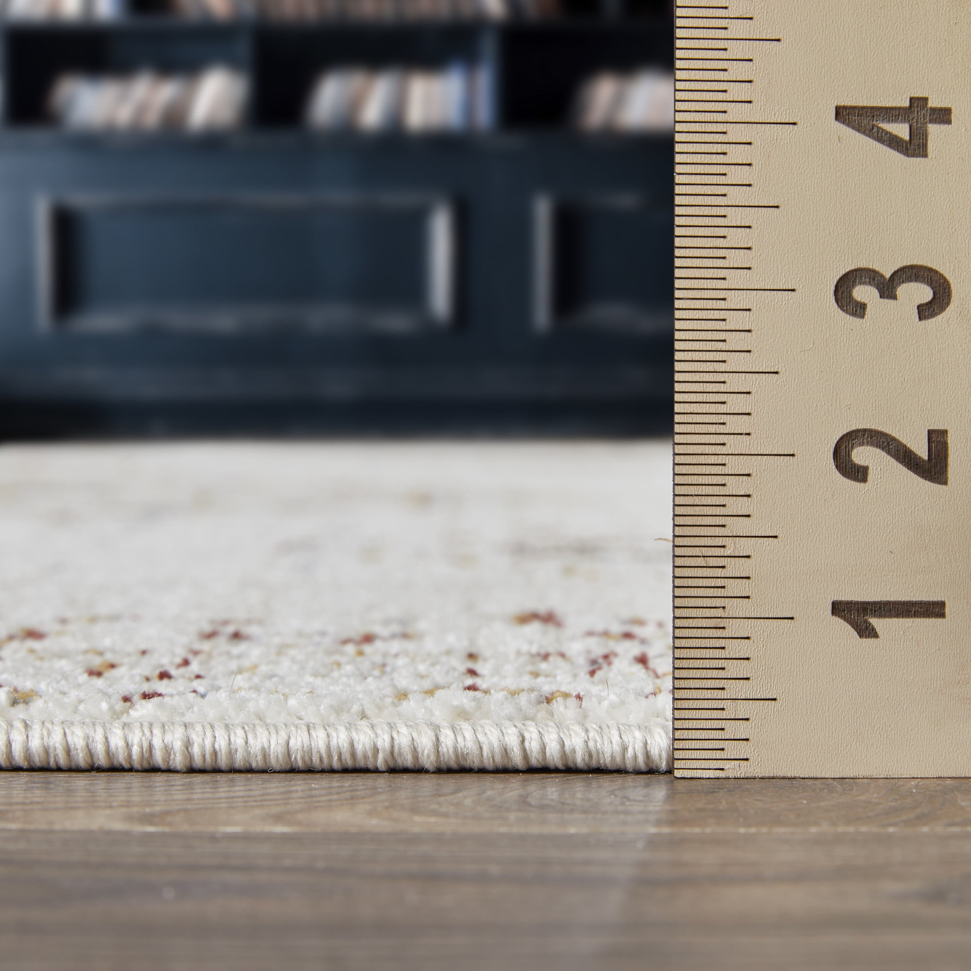 Loomaknoti Alsbrooke Temarnie 3' x 5' Ivory Tribal Indoor Accent Rug
