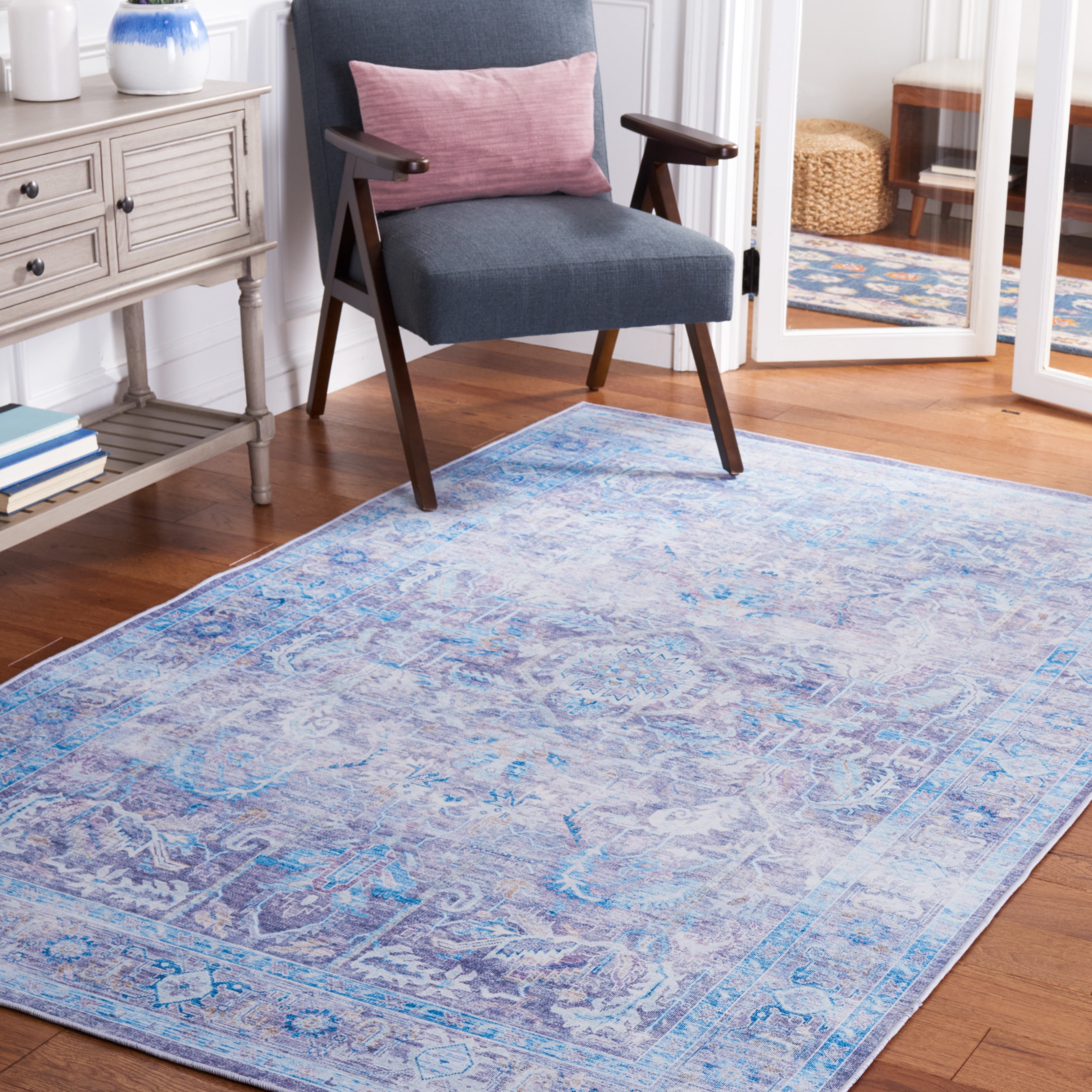 SAFAVIEH Tucson Hollie Traditional Machine Washable Area Rug, 5' x 8', Purple/Blue