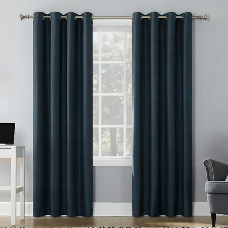 Sun Zero Duran Thermal Insulated 100 Blackout Grommet Curtain