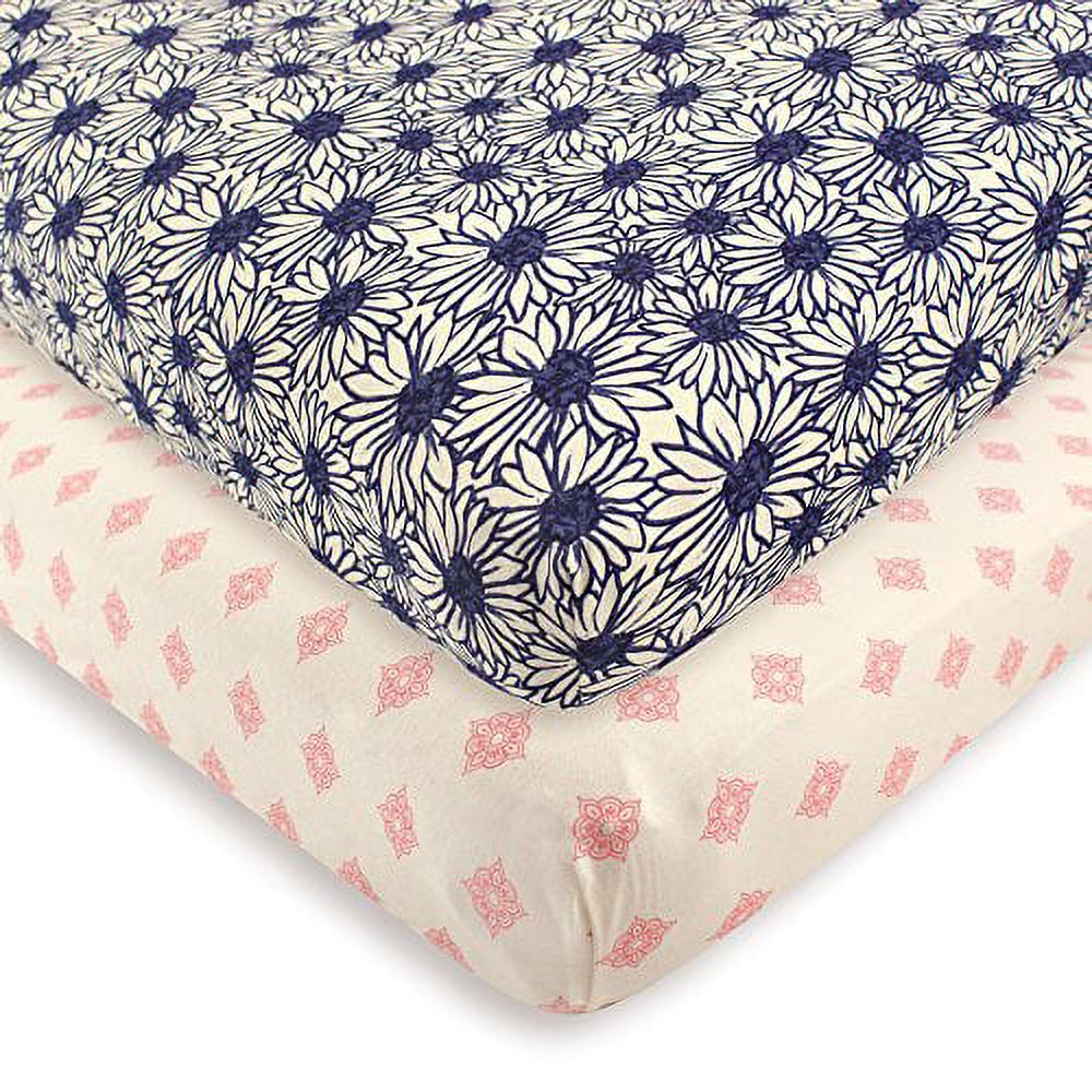 Touched by Nature Baby Girl Organic Cotton Crib Sheet, Daisy, One Size