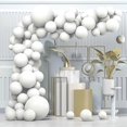 thumbnail image 1 of Kit de arco de globos de látex blanco, 102 unidades de 45,7 cm, 30,5 cm, 25,4 cm y 12,7 cm para bodas, compromisos, festivales, picnics, cumpleaños y aniversarios con temática blanca., 1 of 5
