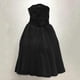 thumbnail image 5 of Vestido formal sin tirantes y tacones altos para mujer (escala 1/6)., 5 of 8