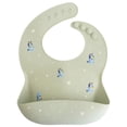 thumbnail image 1 of Babero de silicona para bebés Mushie Bluey Sage a partir de 4 meses con cierres en el cuello, 1 of 5