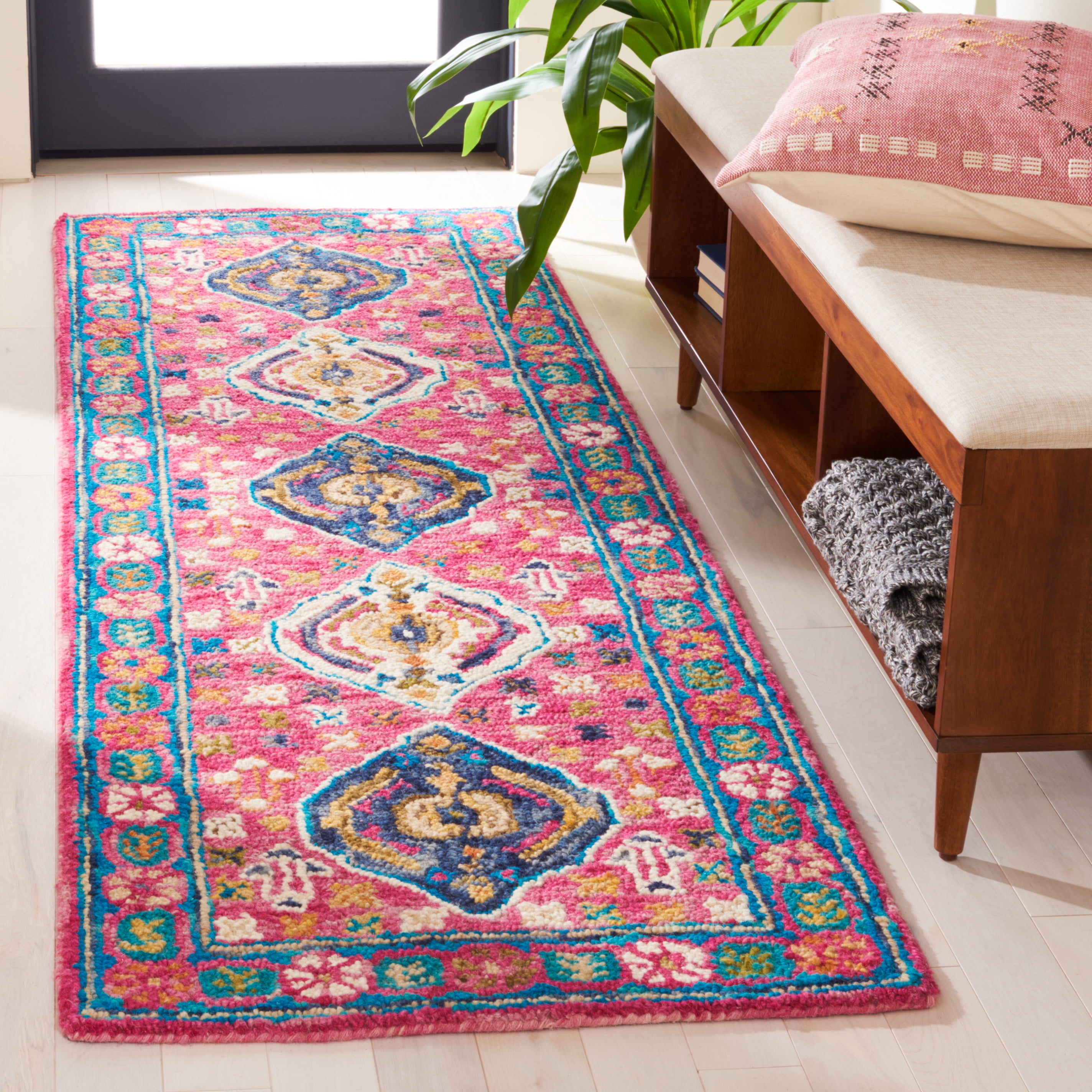 SAFAVIEH Aspen Noel Tribal Runner Rug, Red/Blue, 2'3" x 7'