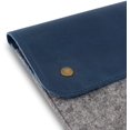 thumbnail image 4 of MegaGear Genuine Leather and Fleece MacBook Bag for 15 & 16 Inch, 4 of 5