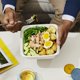 thumbnail image 5 of Recipiente para ensalada OXO Prep and Go azul océano, 5 of 8