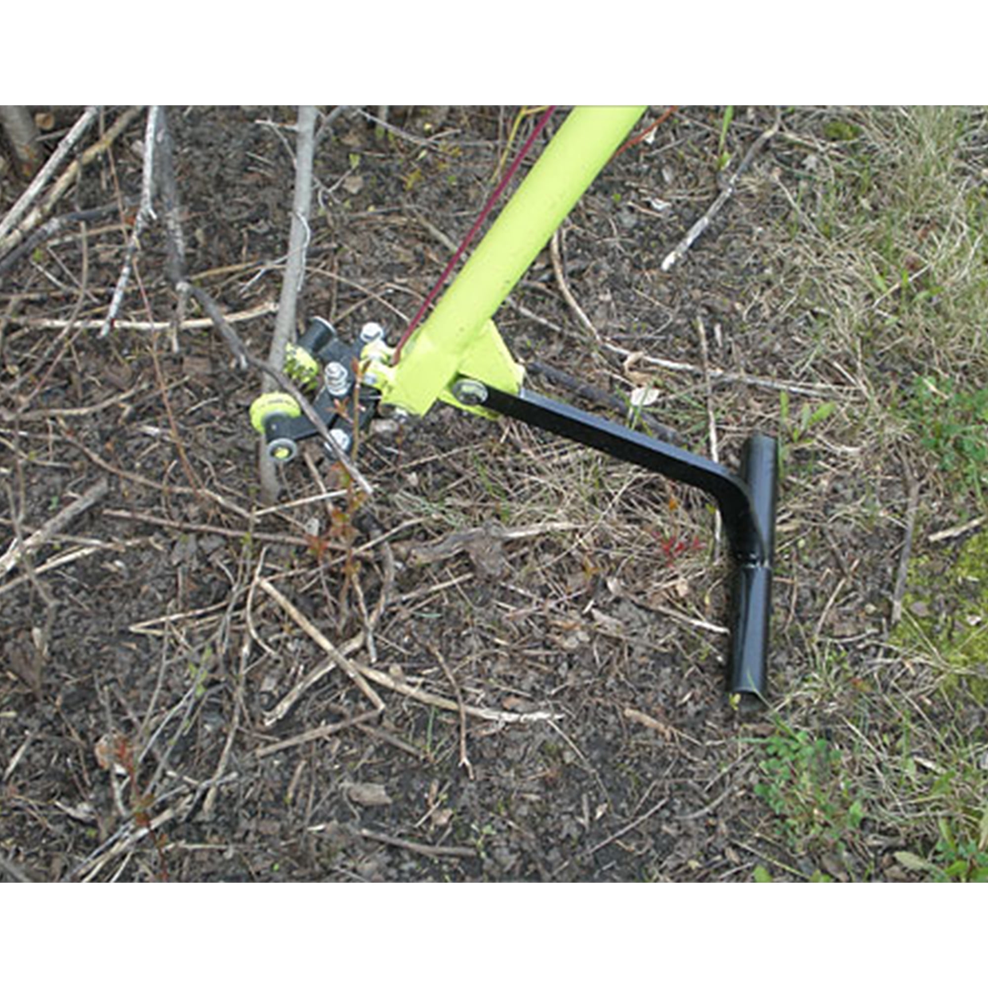 Brush Grubber Heavy Duty 4 Foot Steel Handled Shallow Root Lifting Tool