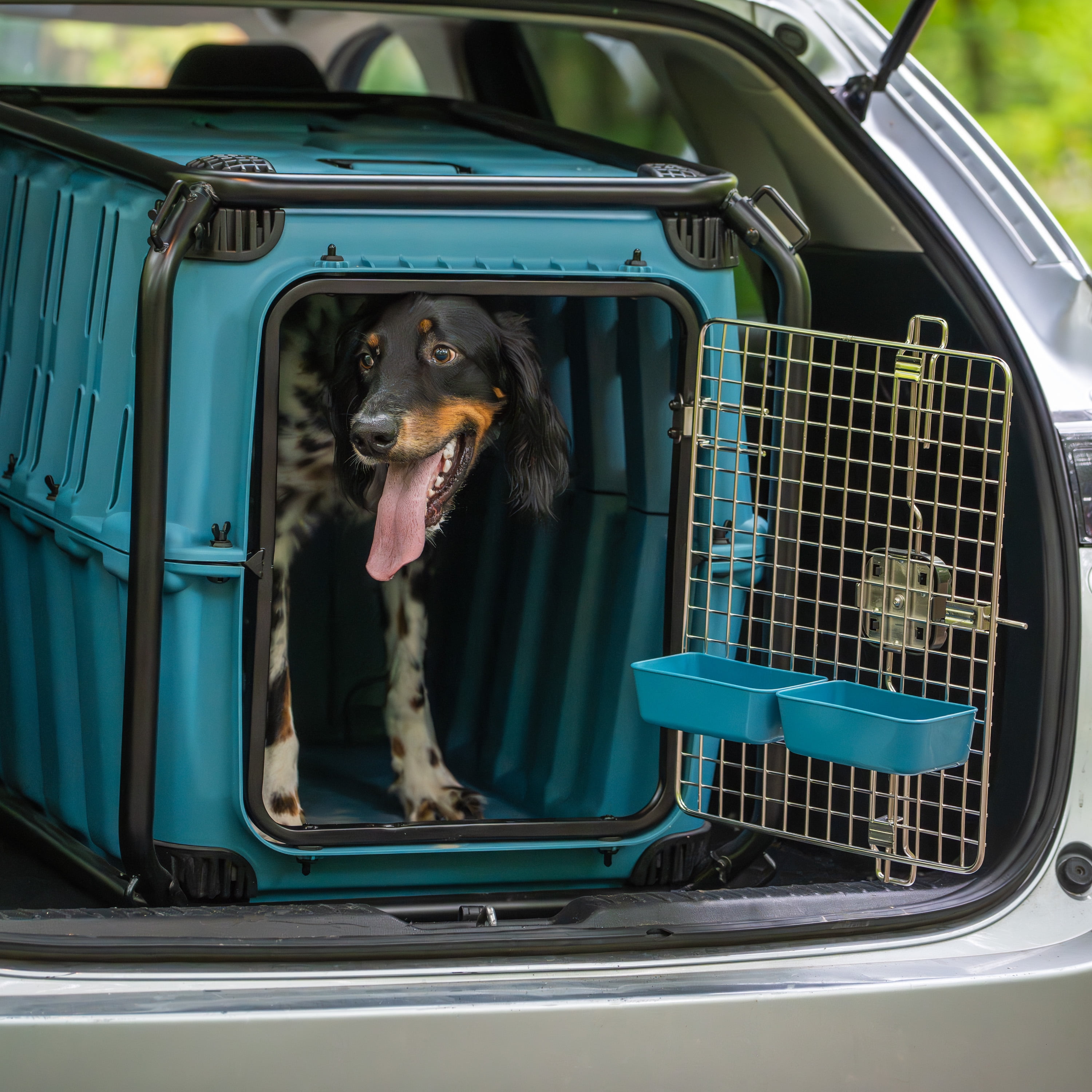 Mammoth Guardian Strong and Durable 36" Plastic Dog Kennel, Blue, Heavy-Duty Travel Crate