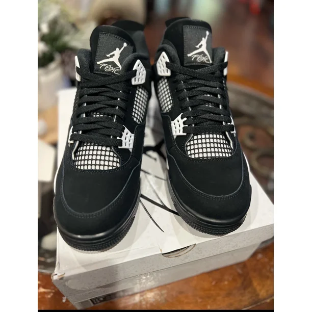Ni - ke Ni - ke Air Jordan 4 Retro White Thunder US Men's Size 11.5 FQ8138-001 DS