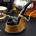 thumbnail image 3 of (Marrón) (excluyendo pipas) Pipa de tabaco hecha a mano Soporte de soporte para pipa de tabaco de cuero genuino Compatible con la mayoría de las pipas, 3 of 5