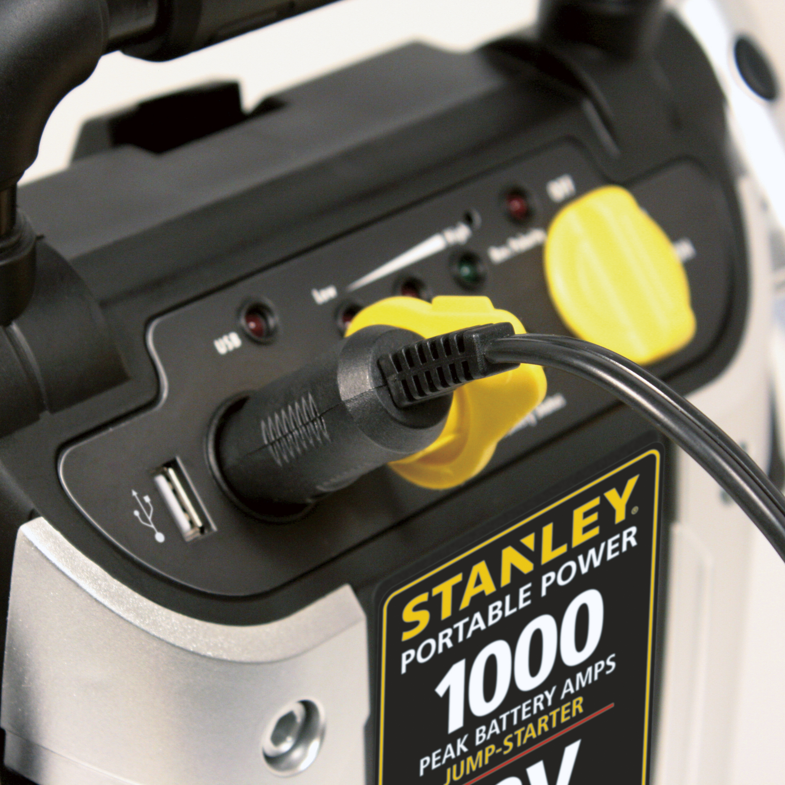 STANLEY 1000/500 Amp 12V Jump Starter with LED Light and USB (J509) - image 5 of 7