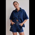 thumbnail image 4 of Conjuntos de 2 Piezas para Mujer: Camisa Vaquera Azul de Corta con Botones y Pantalones Cortos de Mezclilla de Cintura Alta. Azul Oscuro M, 4 of 10