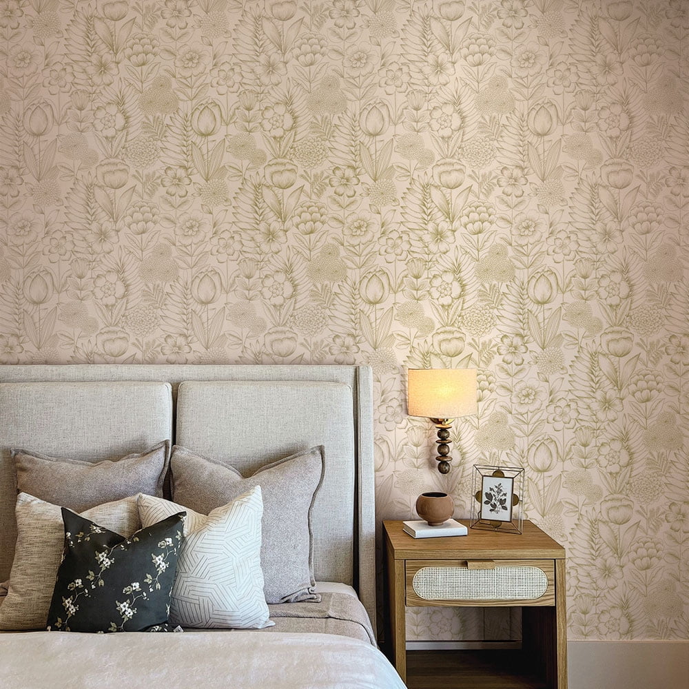 Tempaper Homestead Floral Vintage Metallic Gold Peel and Stick Wallpaper, 20.5" x 16.5'