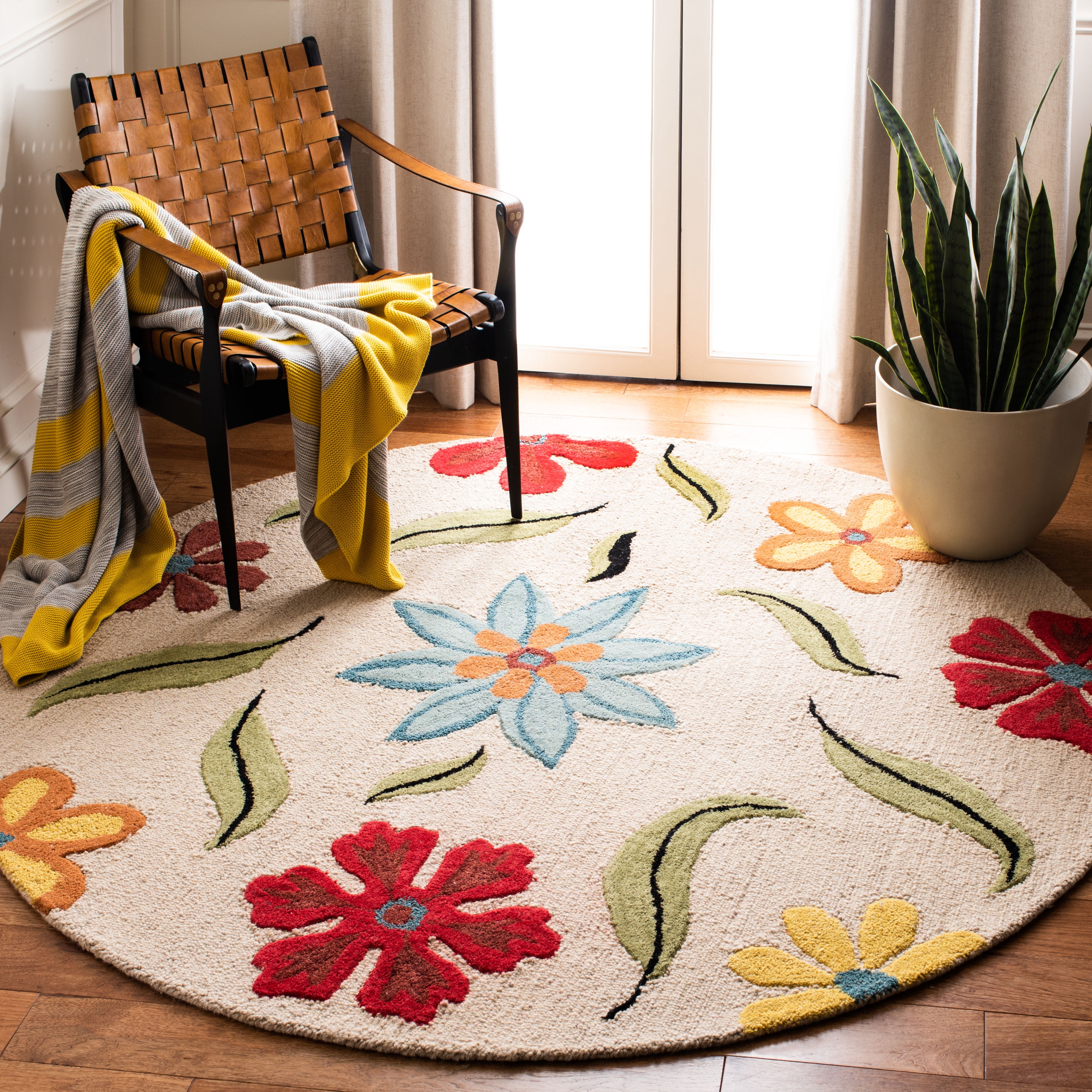 SAFAVIEH Blossom Maria Floral Wool Area Rug, Beige/Multi, 8' x 8' Round