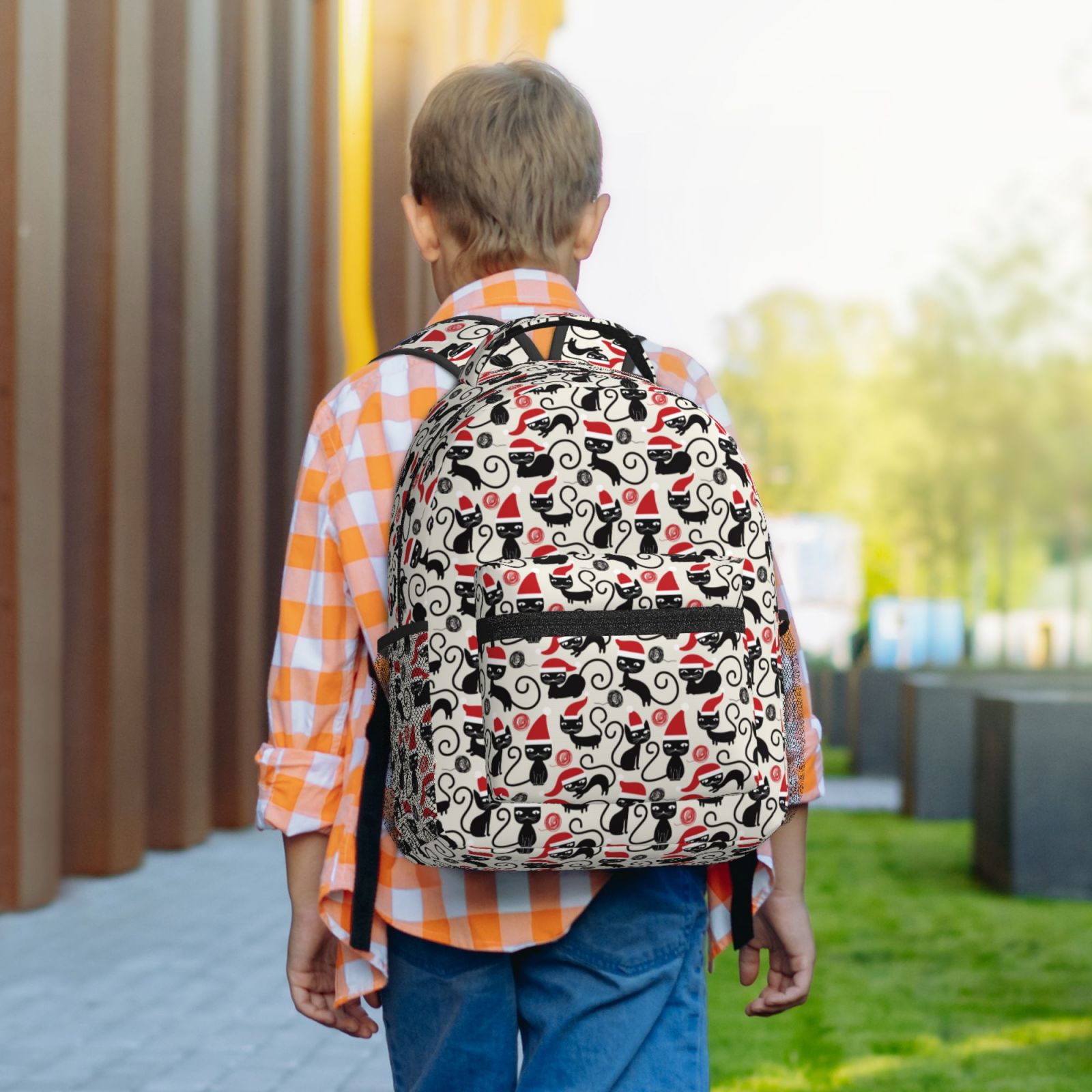 Xecao Christmas Cat Travel Backpack: A spacious, stylish computer backpack ideal for men and women, perfect for college, school, or daily travels
