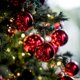 thumbnail image 3 of Adornos de Bolas de Navidad Inastillables MACHAO 36 Piezas para Árbol de Navidad Rojas, 3 of 5