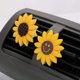 thumbnail image 1 of Accesorios interiores de Perfume de salida automática, ambientador de coche con forma de girasol con estilo para coche, Clip de ventilación para aire acondicionado con fragancia sólida Sincero Hogar, 1 of 5