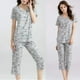 Hauts de Nuit pour Femmes avec Pantalons Capri Pyjama Sets – image 2 sur 5