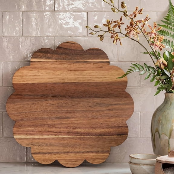 NORIZF Acacia Wood Scalloped Cutting Board 11.8In Round Decorative Cutting Boards Wooden Display Plate for Meat Cheese Bread Vegetables Fruits Serving Butcher Block Supplies
