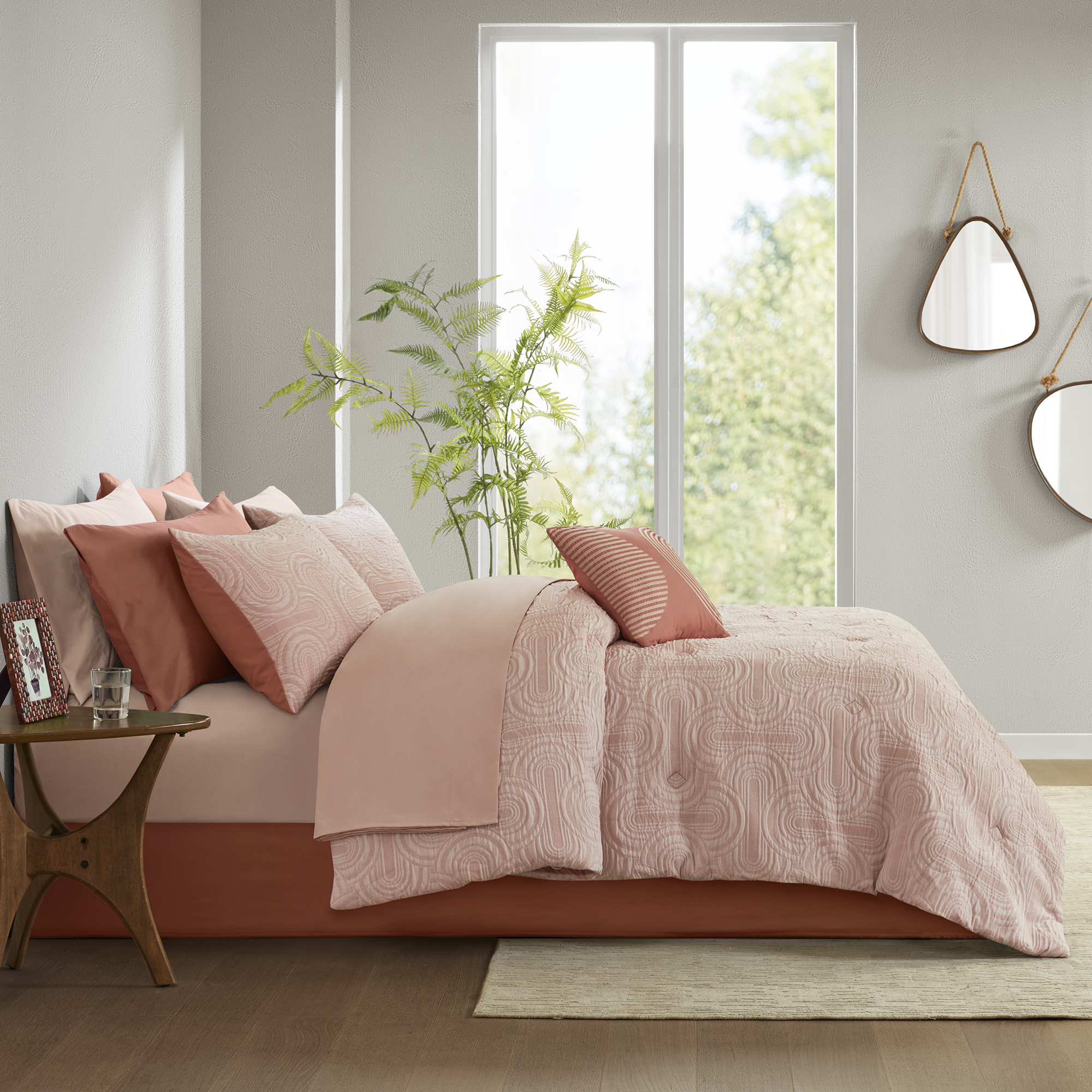 Mainstays All in One Reversible Comforter and Sheet set- 11 Piece, Queen, Pink Arch