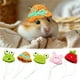 thumbnail image 1 of Mini gorro de mascota tejido a mano para animales pequeños | Linda gorra ajustable para hámsters, pájaros, reptiles | Diseños de zanahoria arcoíris conejito de rana de hilo suave | 1 paquete |, 1 of 6