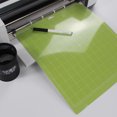 thumbnail image 2 of Alfombrilla de corte para Cricut Maker 3/Maker/Explore 3/Air 2/Air/One (12 x 12 pulgadas, 3 alfombrillas, StandardGrip, LightGrip, StrongGrip) Múltiples alfombrillas Sincero Hogar, 2 of 3