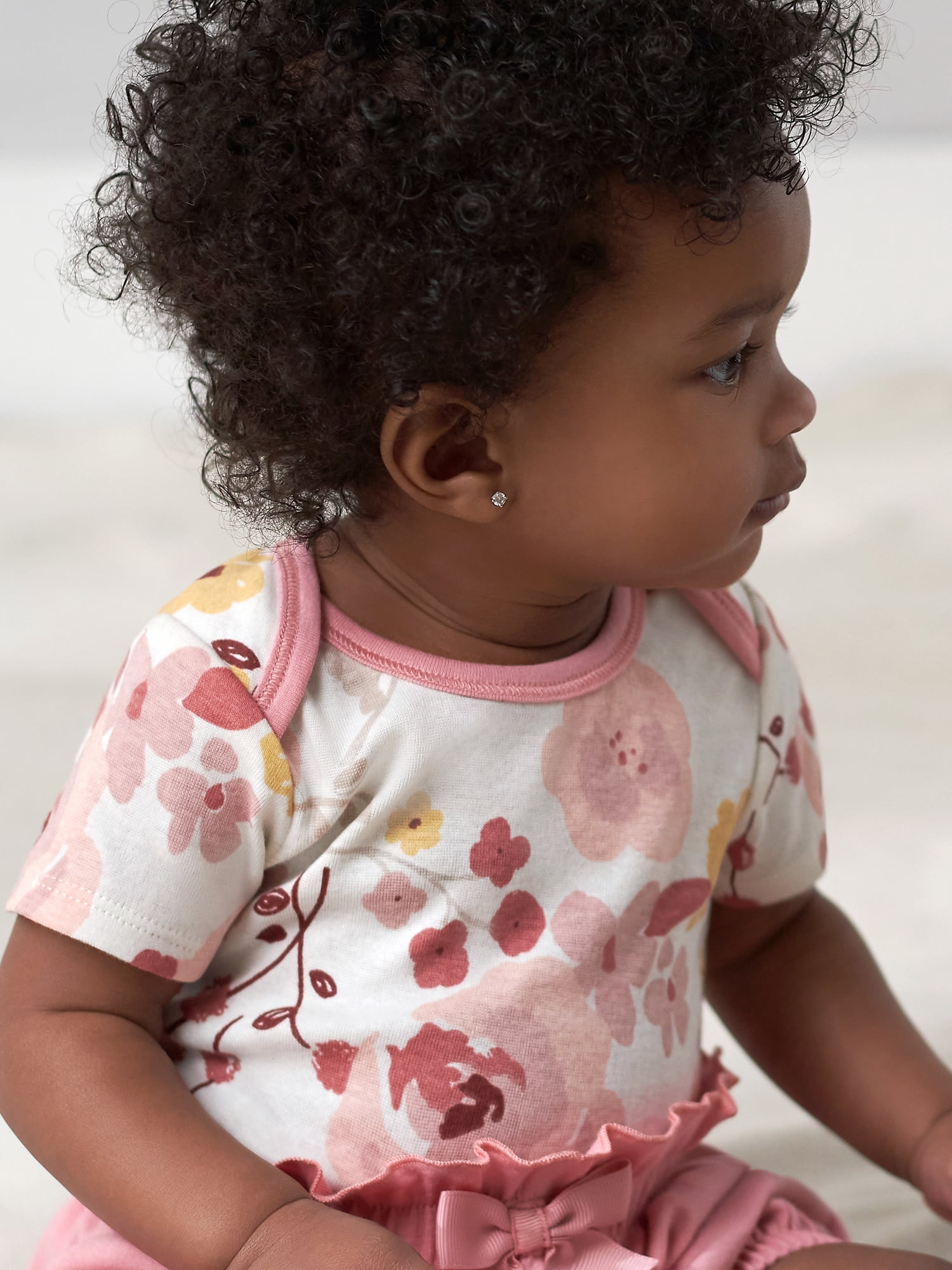 Modern Moments by Gerber Baby Girl Short Sleeve Onesies Bodysuits, 4-Pack, (Newborn-24 Months)