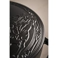 thumbnail image 4 of STAUB la Cocotte Four Français Rond en Fonte 4,8 L Année du Cheval, Noir, 4 of 11