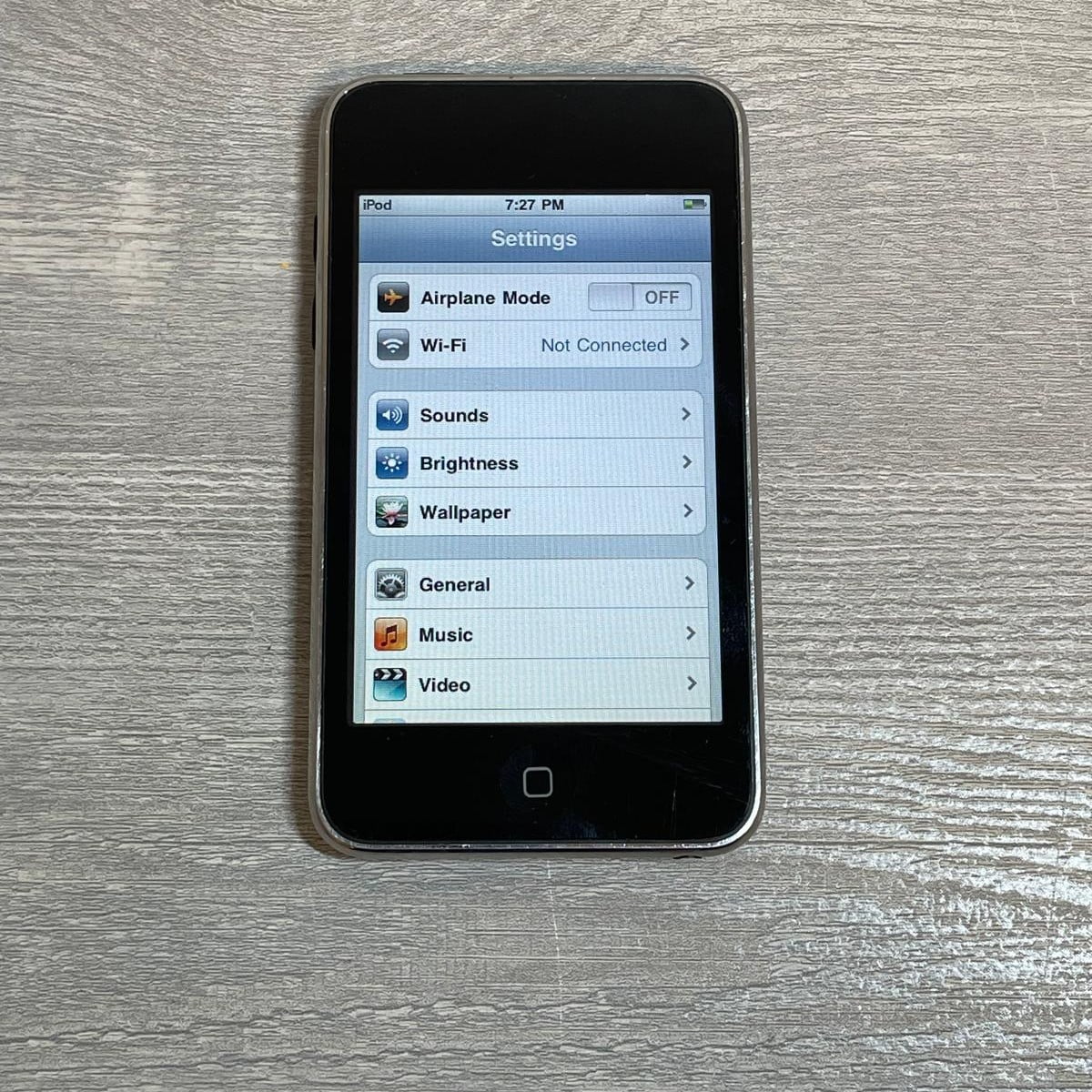 Pre-Owned Apple iPod Touch (2nd Gen), 32GB
