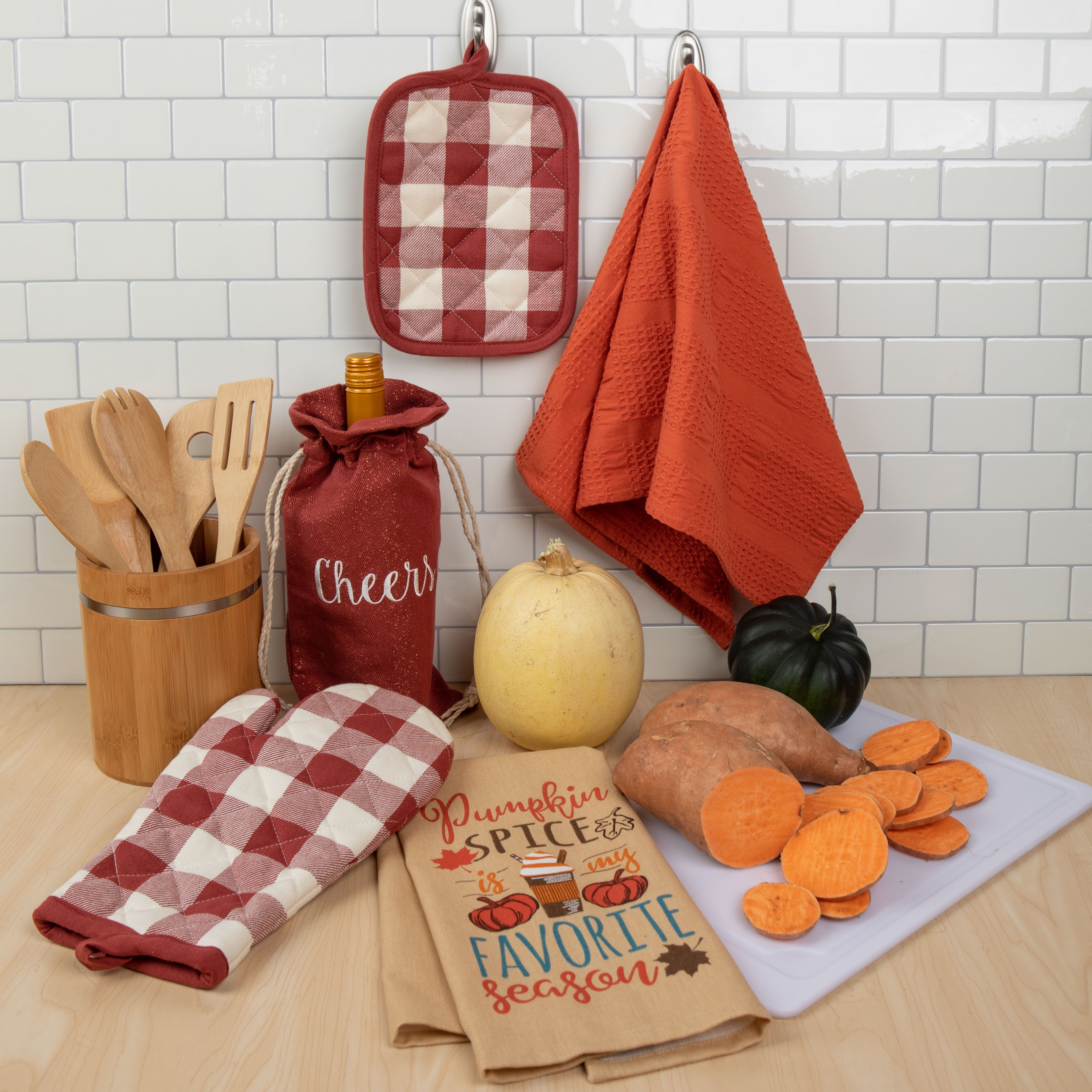 Set of 2 Kitchen Towel Gift Set (Red) — Maison Midi