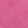 thumbnail image 4 of Set de 4 manteles individuales redondos de algodón trenzado de 38 cm, color rosa intenso, de la marca SHACOS, 4 of 6