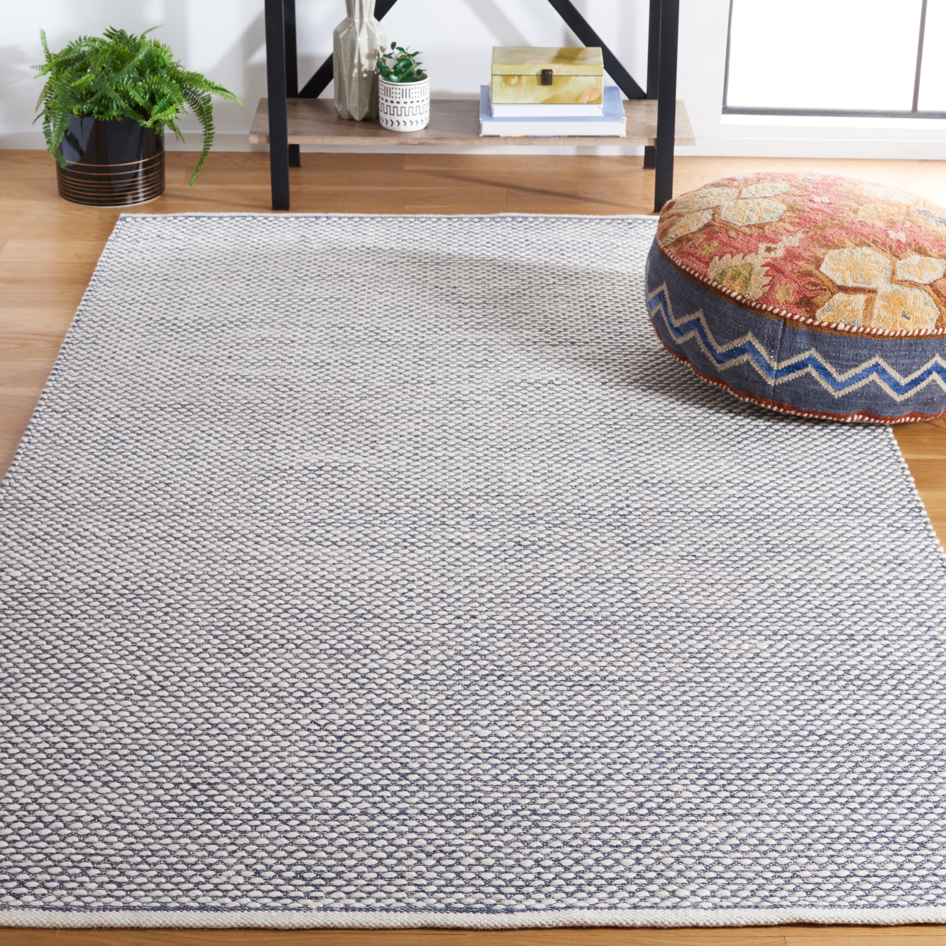 SAFAVIEH Vermont York Solid Area Rug, Navy, 5' x 8'