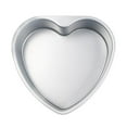 thumbnail image 2 of Molde de aluminio con forma de corazón para pasteles, antiadherente, apto para horno, ideal para hornear en casa. 8 pulgadas, 2 of 8