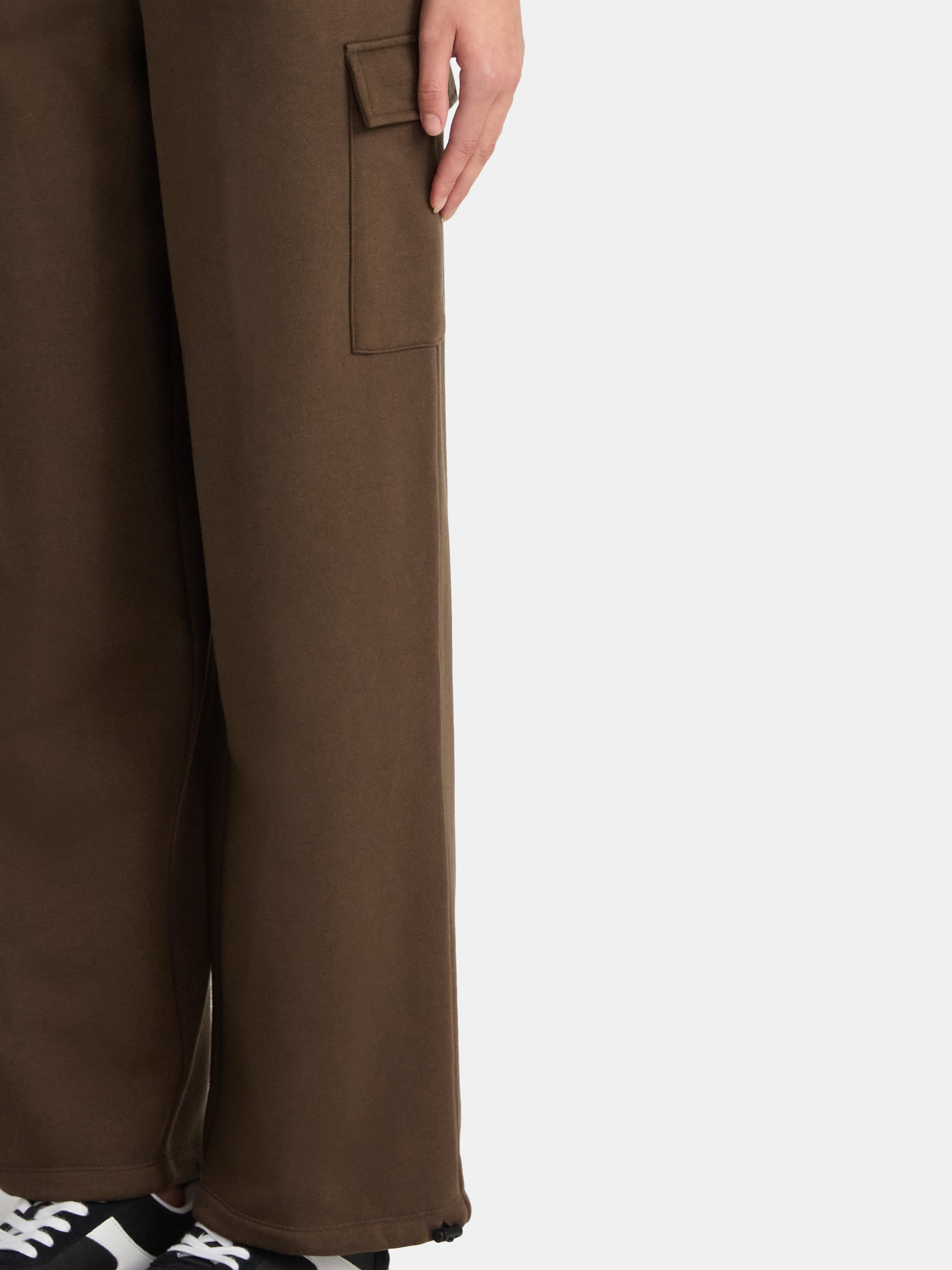 No Boundaries Soft Fleece Cargo Jogger Sweatpants, 29" Inseam, Women’s XXS-XXL