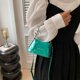 thumbnail image 5 of Y2K Bolso tipo cubo con perlas de imitación metálicas para mujer Bolsos cruzados con correa para el hombro (verde), 5 of 7