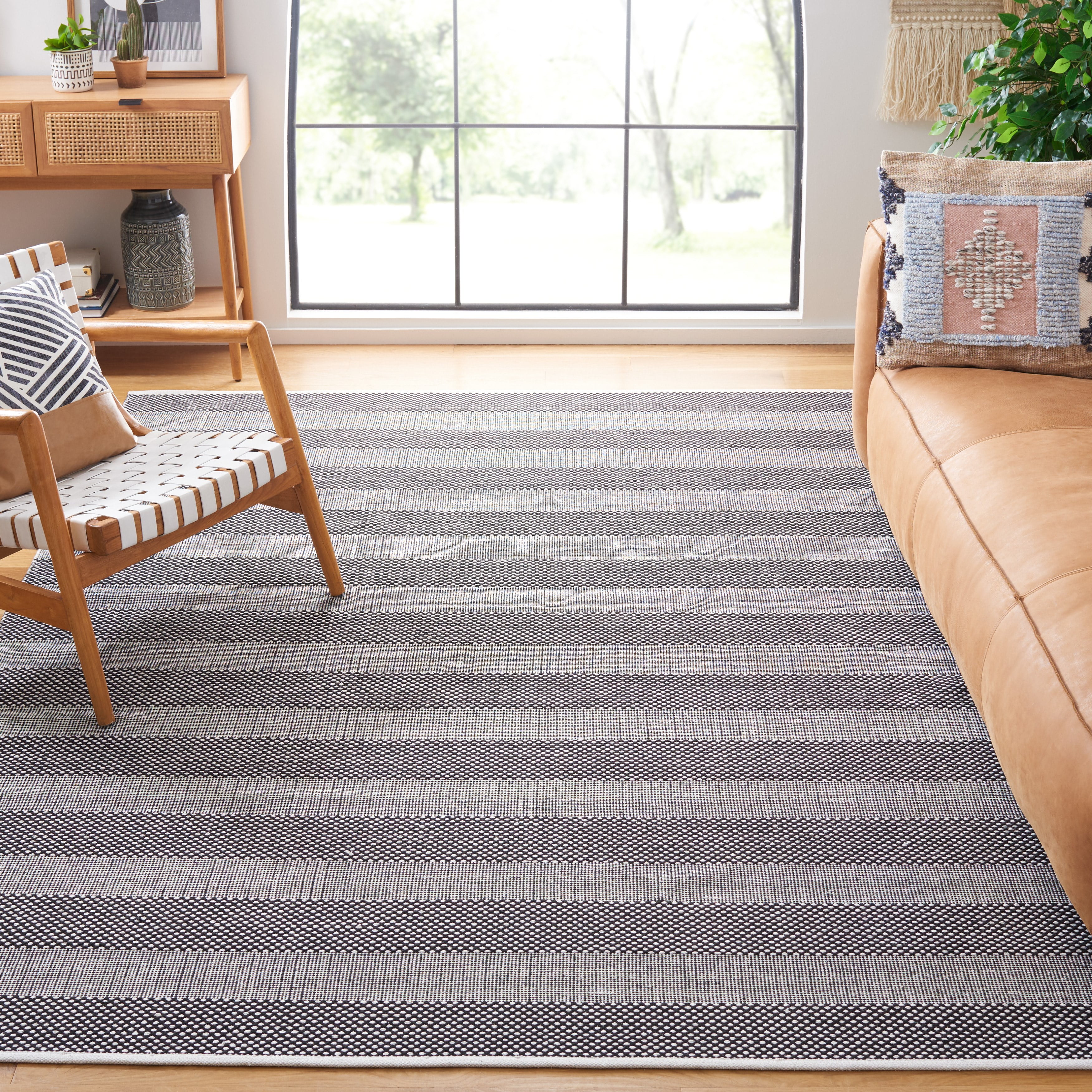 SAFAVIEH Striped Kilim Hilbert Striped Cotton Area Rug, Ivory/Black, 8' x 10'
