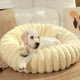 thumbnail image 4 of Cama de Perro Redonda Alfombra de Mascotas de Alto Peso Alfombra de Peluche Recta de Pelo Largo Cama de Perro Cálida de Invierno Cama de Perro de Peluche, 4 of 8