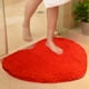thumbnail image 4 of Xihbxyly Alfombra En Forma de Corazón, Chenilla Suave y Antideslizante, Absorbente y Lavable, Ideal para Baño, Salón, Dormitorio y Decoración de San Valentín. Tamaño: 40 X 50 Cm., 4 of 7