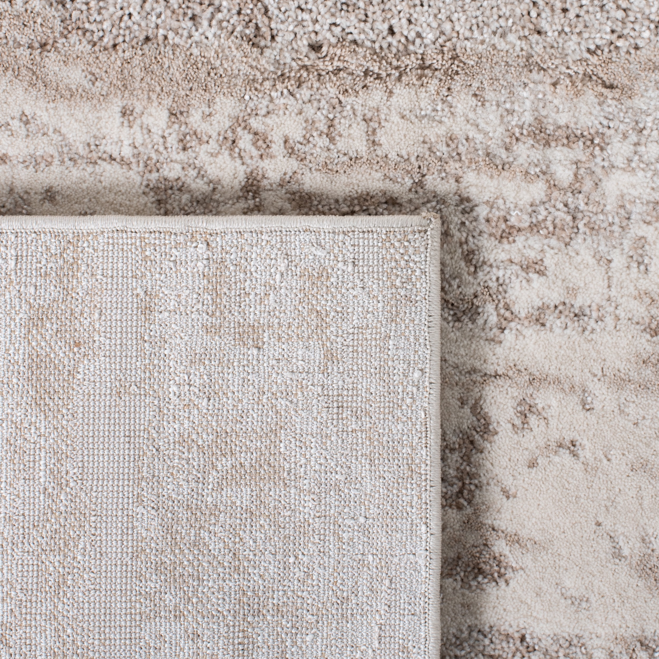 SAFAVIEH Century Arianne Distressed Area Rug, Ivory/Beige, 8' x 8' Square