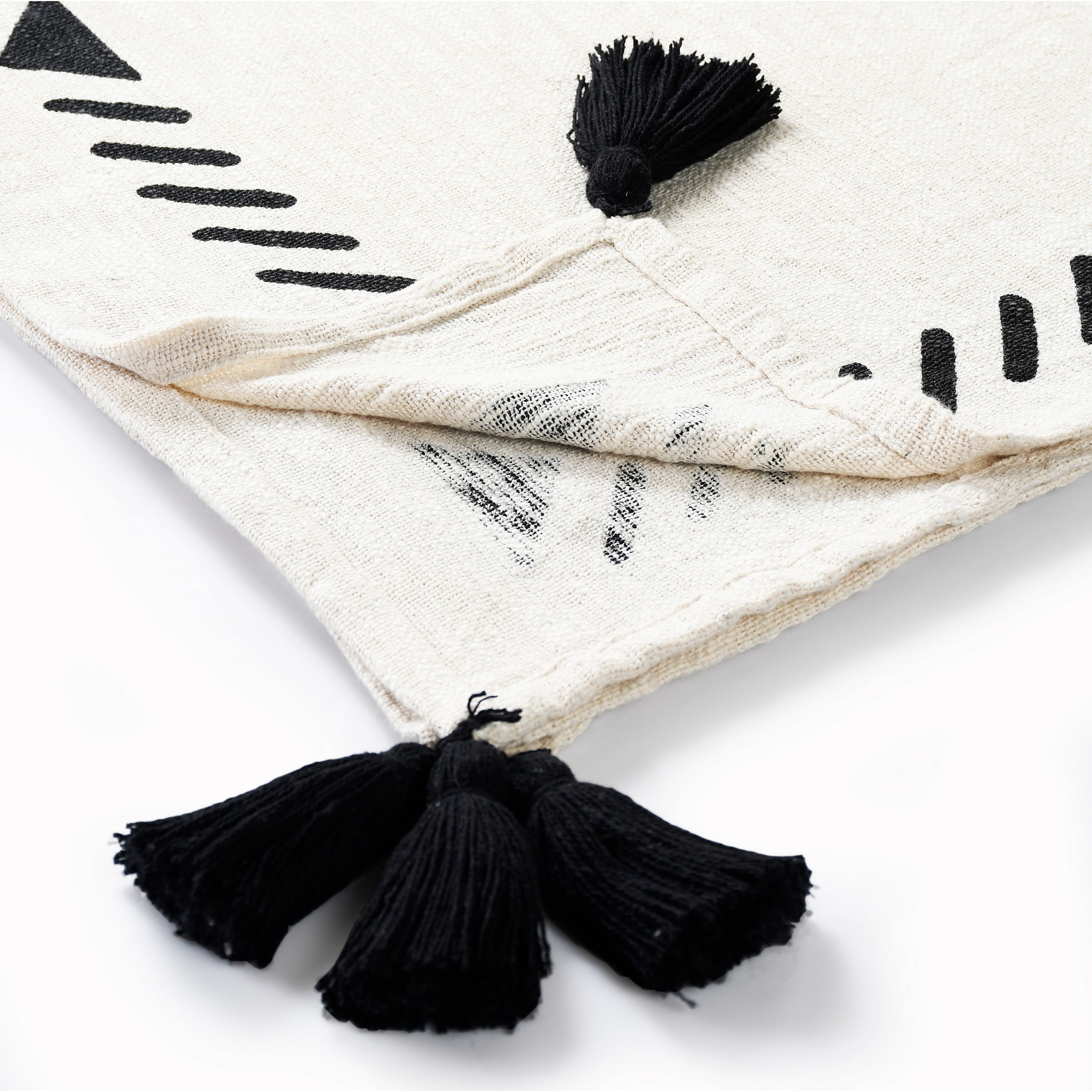 LR Home Cream and Black Bordered Diamond Cotton Throw Blanket, 50" x 60"