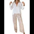 thumbnail image 3 of Conjunto de Dos Piezas para Mujer, con Estampado Geométrico, Pantalones de Cintura Alta y Camisa Sencilla. Caqui XL, 3 of 10