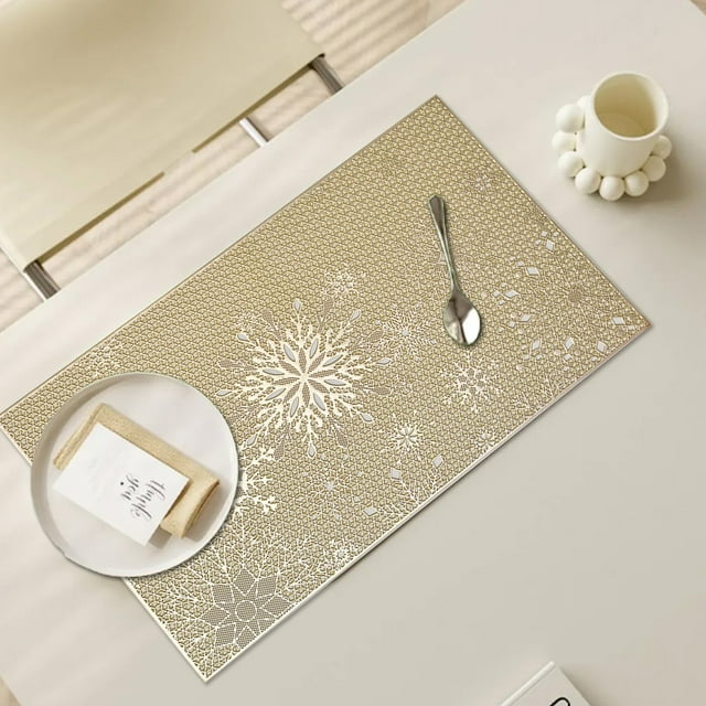 Seyotauo Rectangle Placemats, Washable Heat Resistant Table Mats, Durable Metallic Vinyl Non Slip Waterproof Placemats for Dining, Kitchen, Indoor, Outdoor, Christmas Party, Easy to Clean