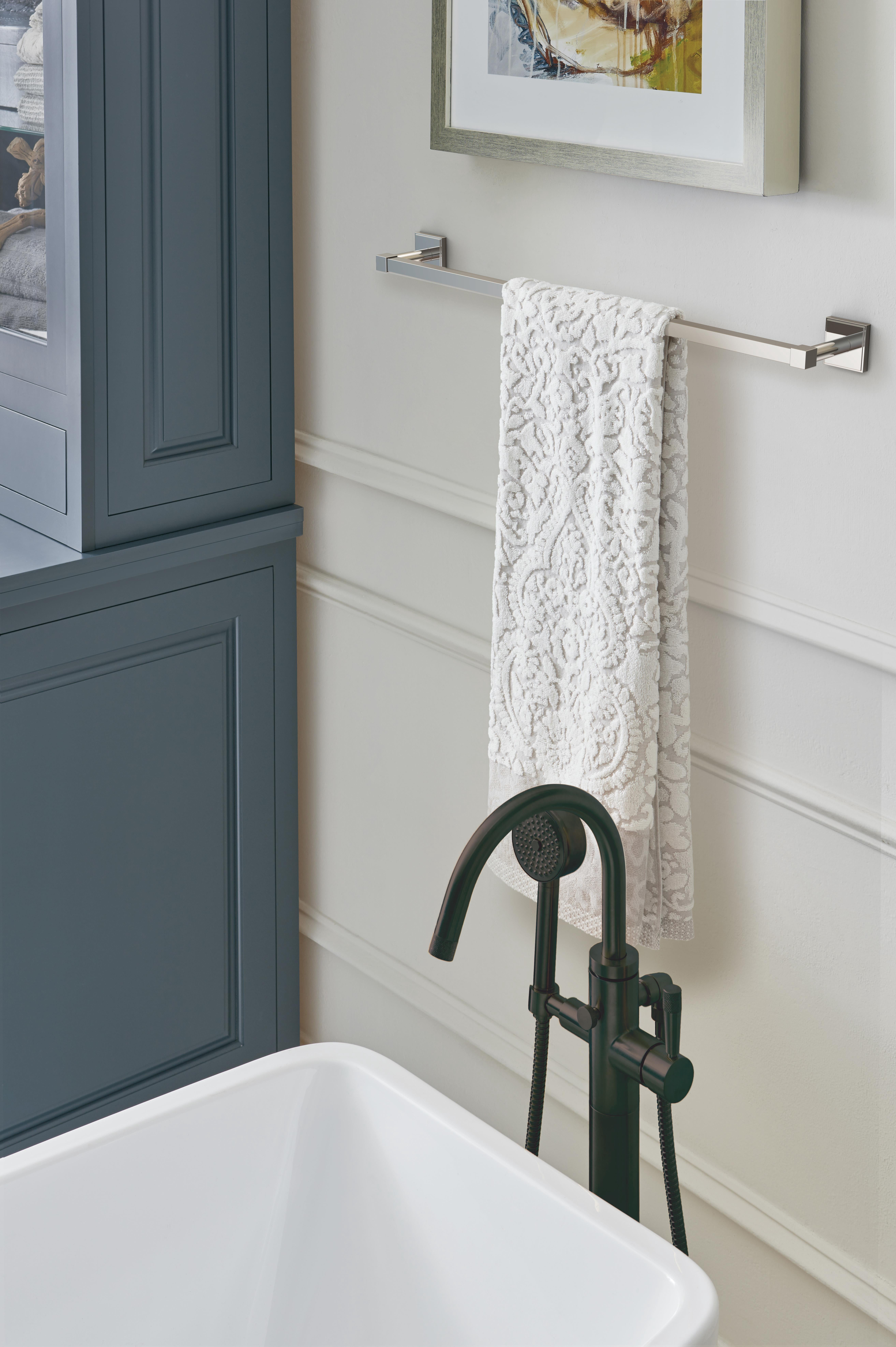 Amerock Appoint Chrome 24 inch (610mm) Towel Bar